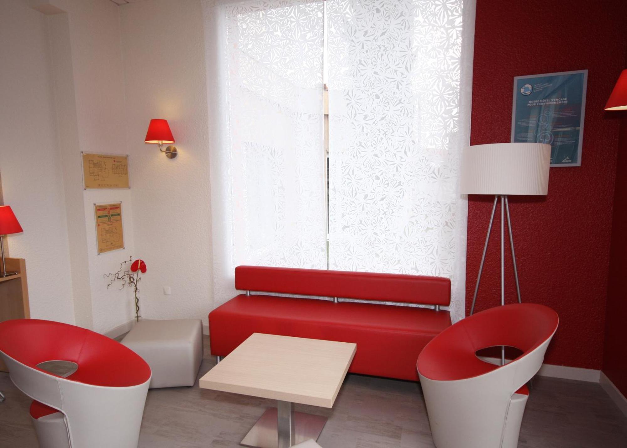 Ibis Clermont Ferrand Sud Herbet Eksteriør bilde